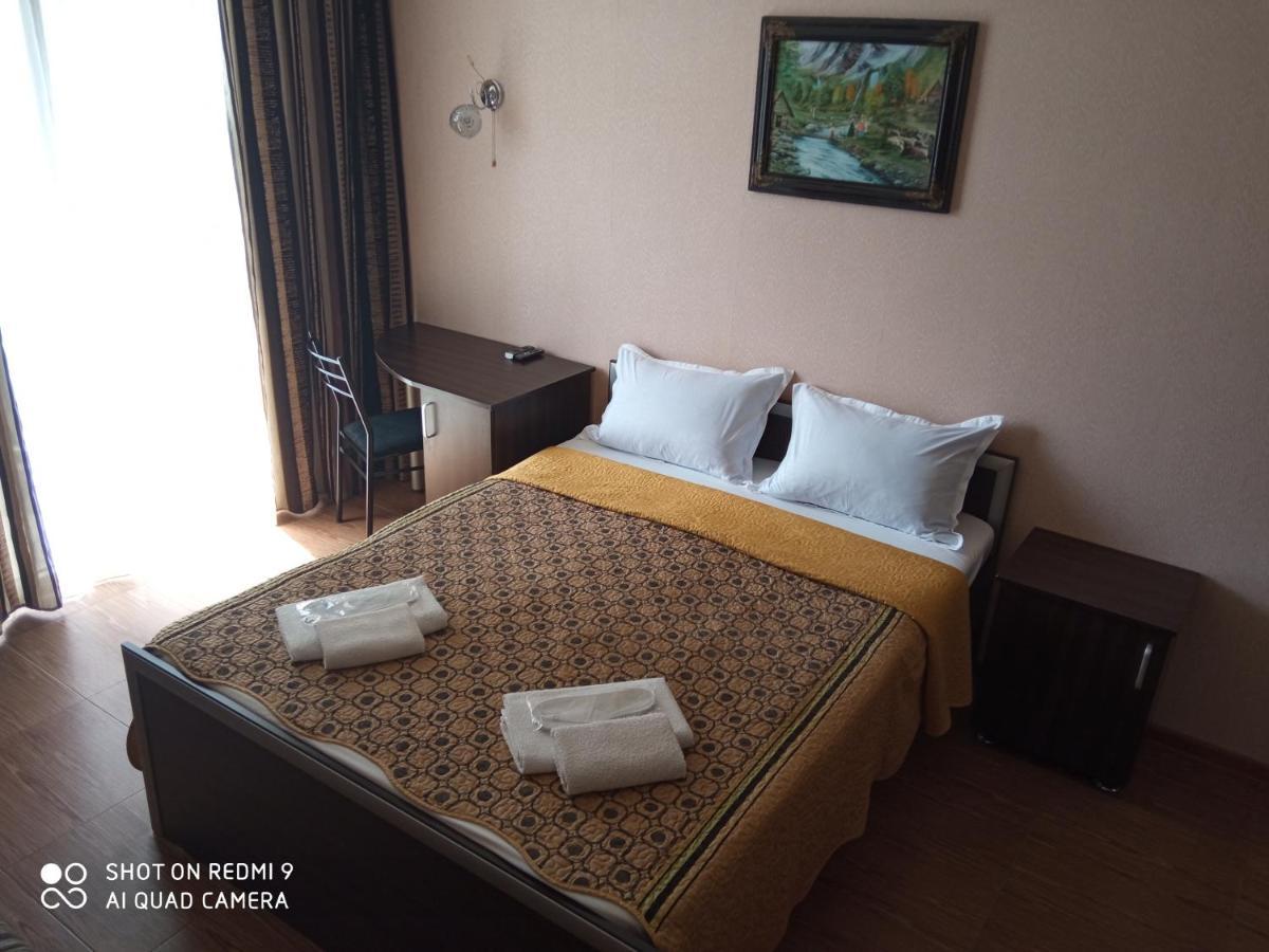 Apartments Batumi Bagian luar foto