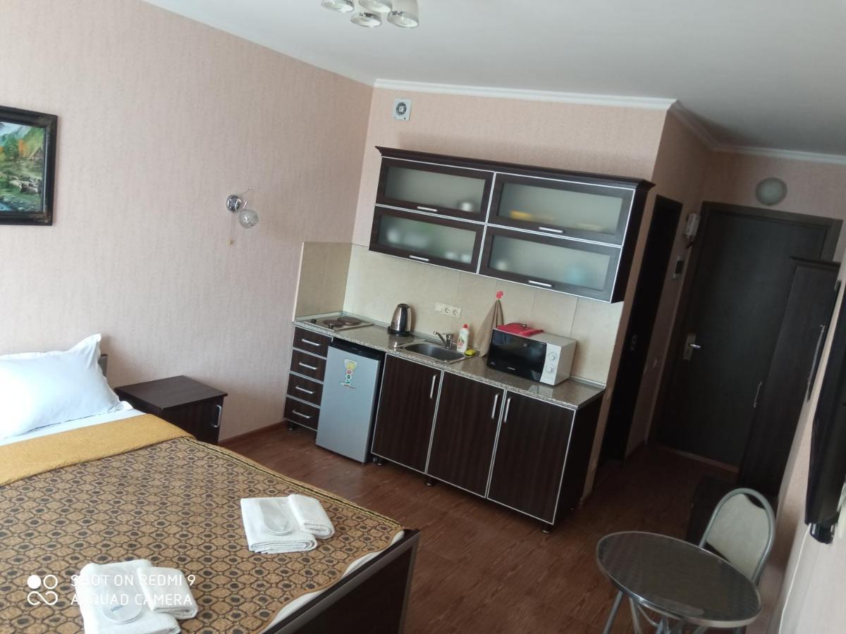 Apartments Batumi Bagian luar foto