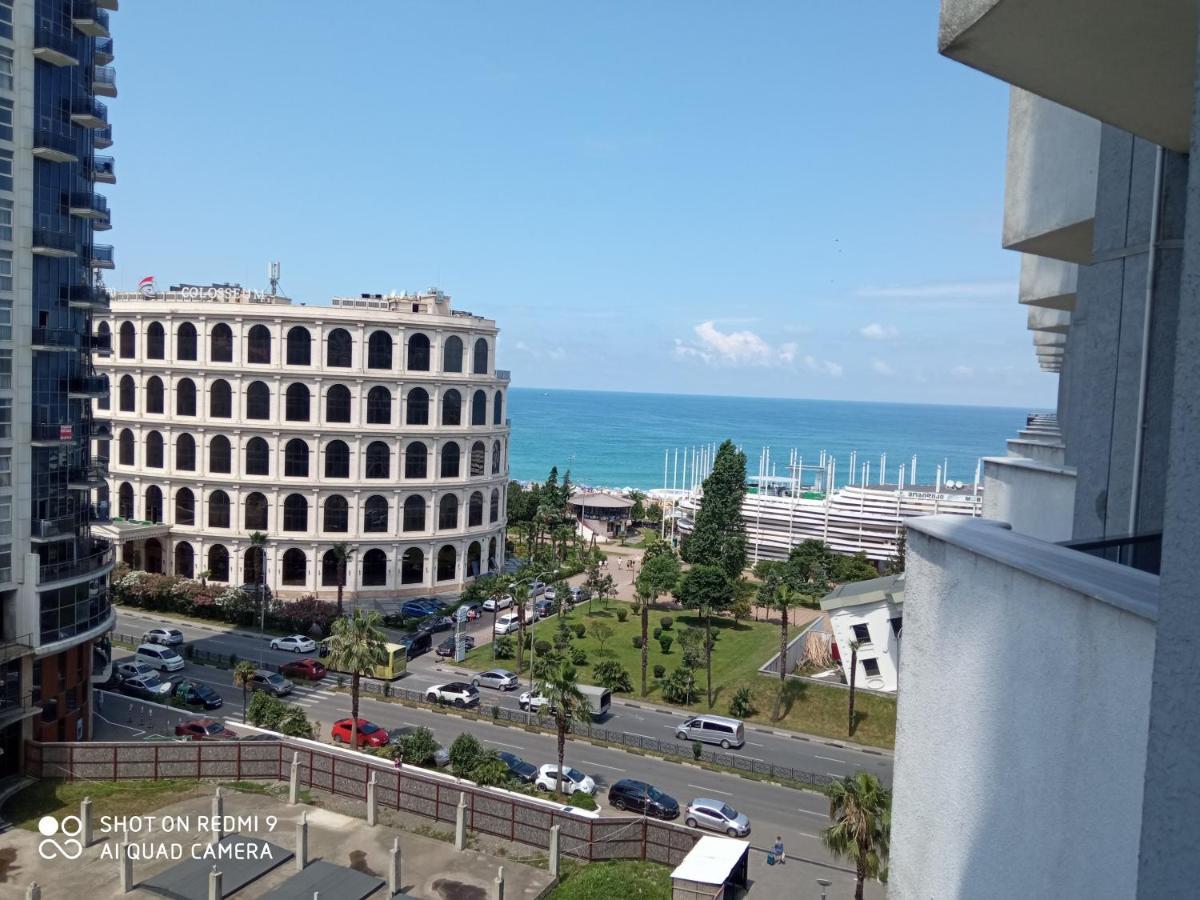 Apartments Batumi Bagian luar foto